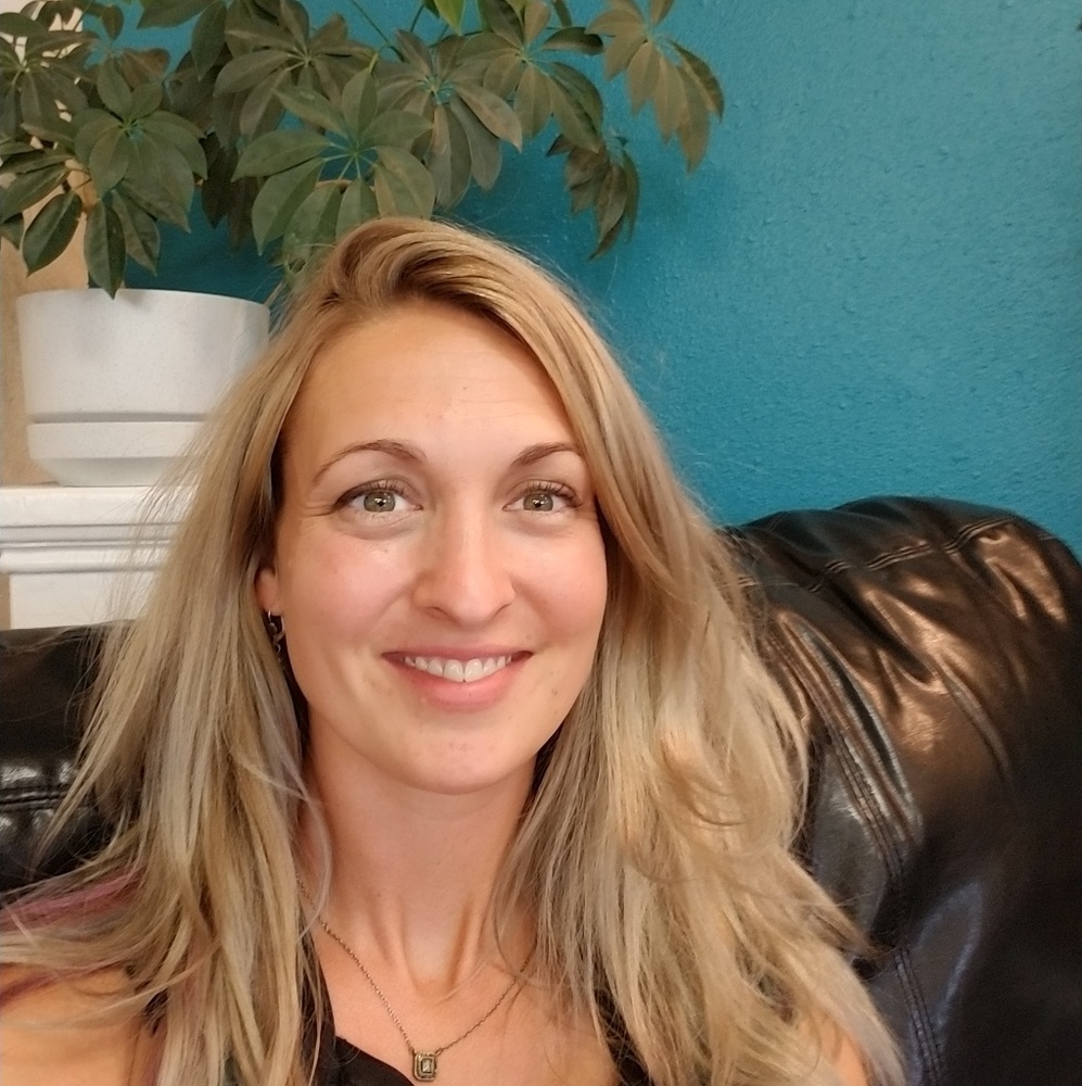 Meet your Posher, Rebecca